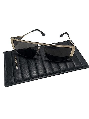 Victoria Beckham VB25OS Classic Logo 59 mm Sunglasses (view 1)
