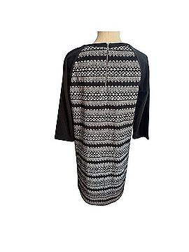 Loft 37 Geometric Textured Knit Raglan Sleeve Shift Dress Casual Dress (view 2)