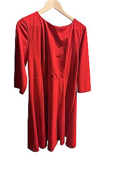Dress Tells Casual Dress (view 1)