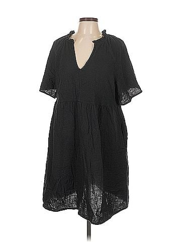 Old Navy Old Navy Casual Dress (view 1)