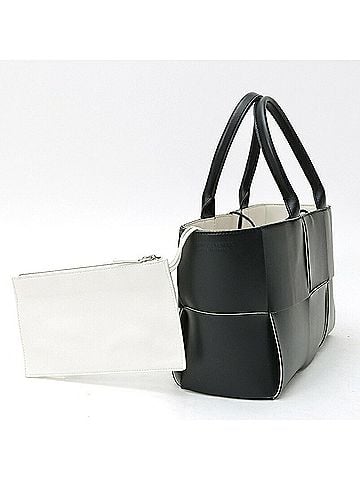 Bottega Veneta Bottega Veneta Small Arco Tote Bag Cassette Intrecciato Leather Black (view 2)