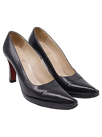 Christian Louboutin Christian Louboutin Pumps in Black Leather (view 2)