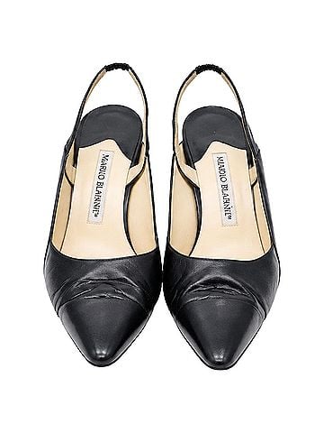 Manolo Blahnik Manolo Blahnik Slingback Pumps in Black Leather (view 2)