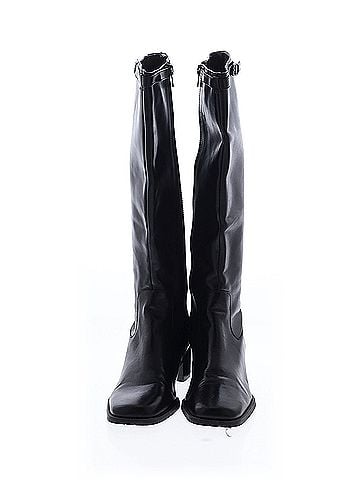 Michelle D. Michelle D. Boots (view 2)