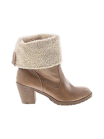 Muk Luks Muk Luks Boots (view 1)