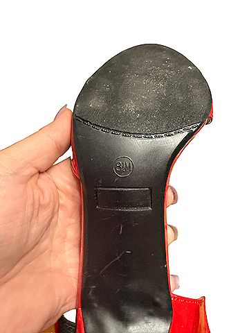 Okay Heels (view 2)
