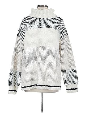 Barefoot Dreams Barefoot Dreams Pullover Sweater (view 1)