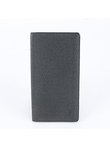 Louis Vuitton Louis Vuitton Taiga Porte Cartes Credit M31002 Leather Long Wallet Bi-fold for Men (view 1)