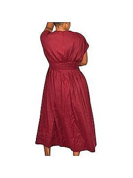 Madewell Pleated V-Neck Midi Dress Casual Dress (view 2)
