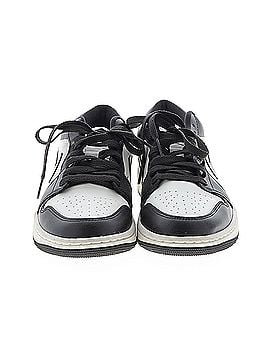 Nike Nike Sneakers (view 2)