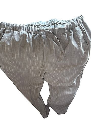 Ann Taylor LOFT Outlet Casual Pants (view 2)