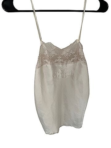CDR Sleeveless Blouse (view 1)