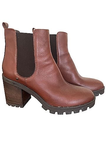 Barneys New York Ankle Boots (view 2)