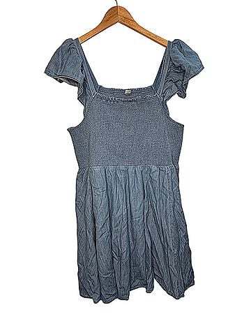 Old Navy Casual Dress (view 1)