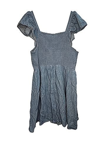 Old Navy Casual Dress (view 2)