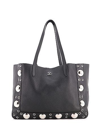 Valentino Garavani Nellcote Tote Bag Studded Leather Medium (view 1)