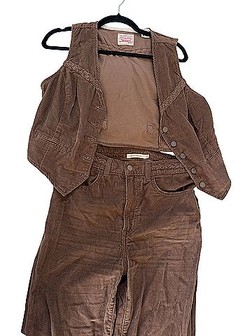Levi's rib cage wide leg and vest Cords (view 1)