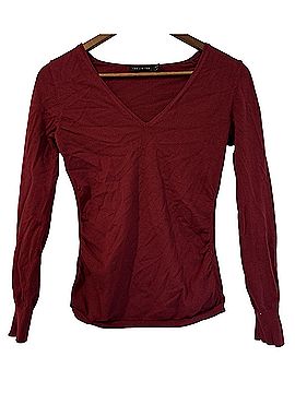 The Limited Long Sleeve Top (view 1)