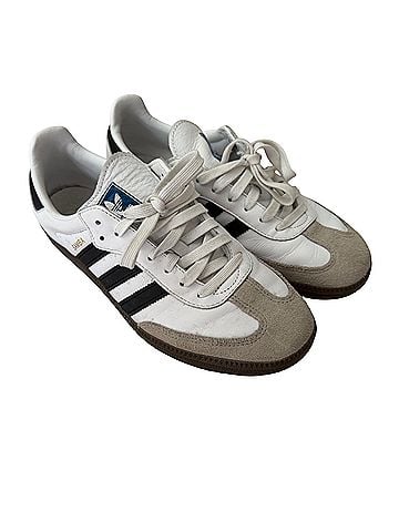 Adidas Sneakers (view 2)