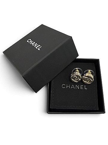 Chanel CHANEL B25C Coco Mark Logo Earrings, Gold, Made in Italy, Women's, with Box and Dust Bag. (view 2)