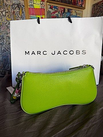 バッグ MARC JACOBS Marc Jacobs 4P6HSH300H01-321 Crossbody Bag | ThredUp