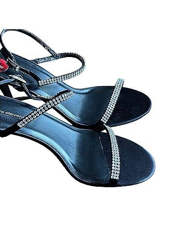 Valerie Stevens Sandals (view 2)