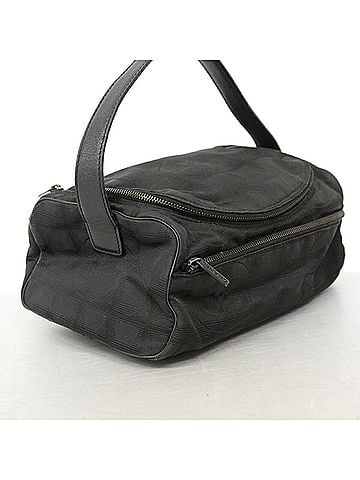 Chanel Chanel Handbag/Vanity Bag New Travel Nylon Black Women's (view 2)