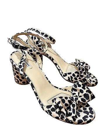 Alex Marie Heels (view 1)