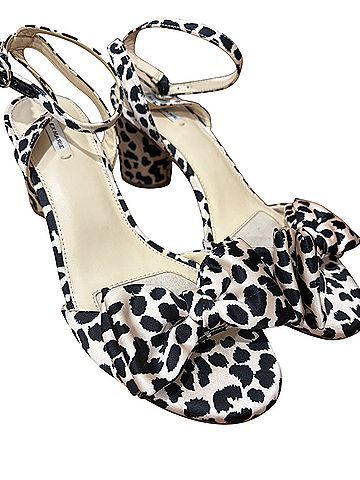 Alex Marie Heels (view 2)