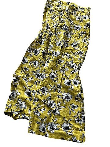 Banana Republic Casual Pants (view 2)