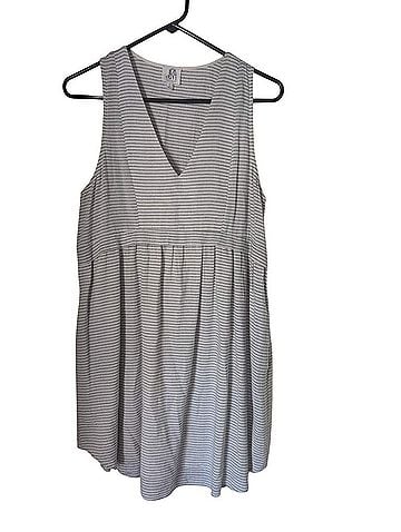DRA Casual Dress (view 1)