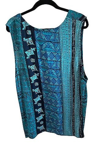 Karin Stevens Sleeveless T-Shirt (view 2)