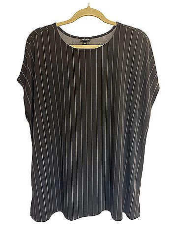 Torrid Short Sleeve Blouse (view 1)