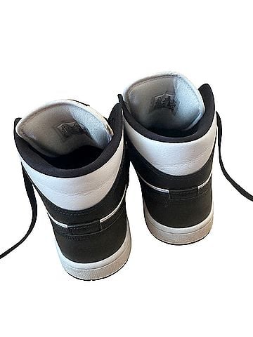 Nike Sneakers (view 2)