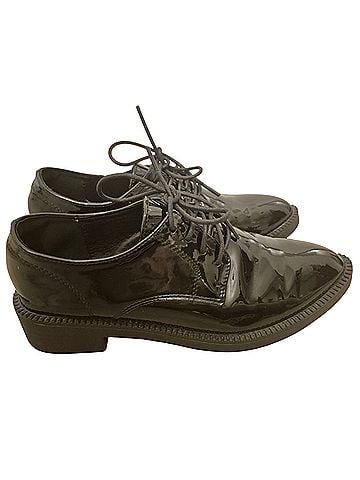Amazon Basics Flats (view 1)