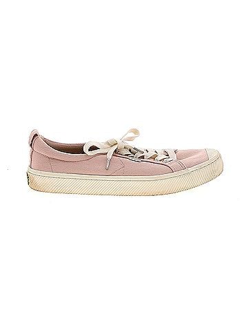 Cariuma Cariuma Sneakers (view 1)