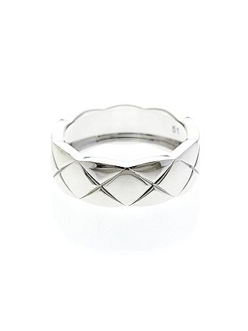 Chanel Chanel Coco Crush Ring Medium Model White Gold (18K) Fashion No Stone Band Ring Silver (view 2)