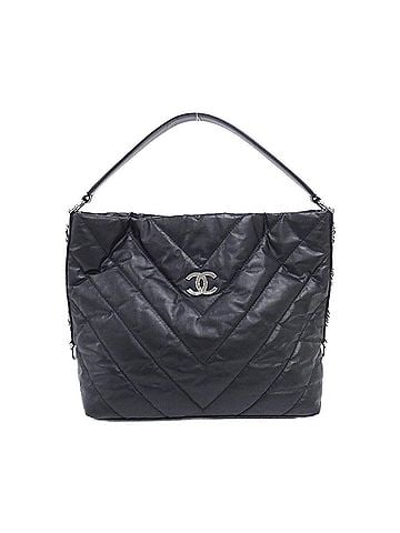 Chanel Chanel 57225 Shoulder Bag (view 1)