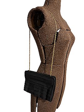 Magid Clutch (view 2)