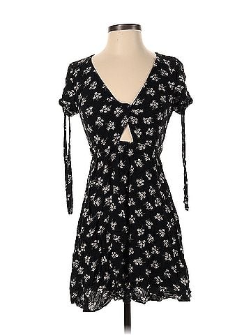 American Eagle Outfitters American Eagle Outfitters Casual Dress (view 1)