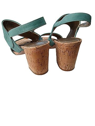 Tahari Tahari Heels (view 2)