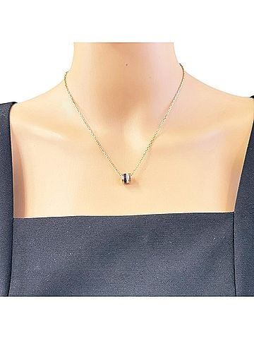 Boucheron Boucheron Quatre Classic Small Necklace, 18K Yellow Gold, Diamond, Women's. (view 2)