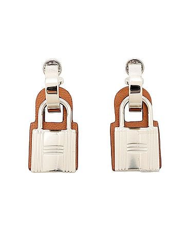 Hermès Hermes O'Kelly earrings, gold metal, Swift leather, D stamp. (view 1)