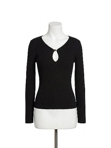 Astr Lynly Sweater in Black (view 1)