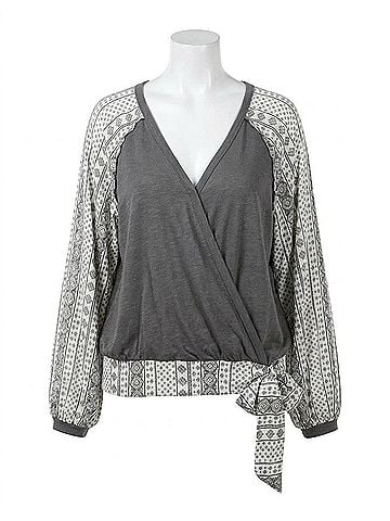 Umgee Surplice Printed Puff Sleeves Plus Top in Charcoal (view 1)
