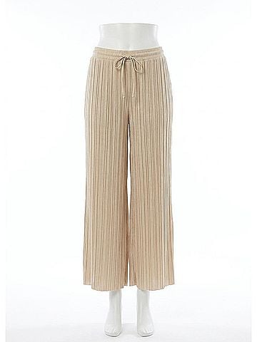 Lyssé The Packable Pleated Palazzo Pants in Champagne (view 1)