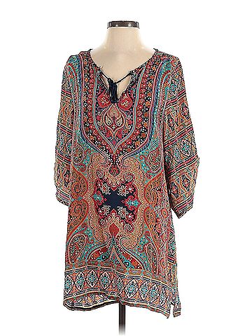Tolani Tolani 3/4 Sleeve Silk Top (view 1)