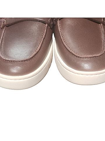 Vionic uptown Flats (view 2)