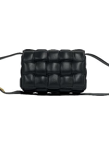 Bottega Veneta BOTTEGA VENETA Padded Cassette Leather Shoulder Bag Crossbody Black 21890 (view 1)