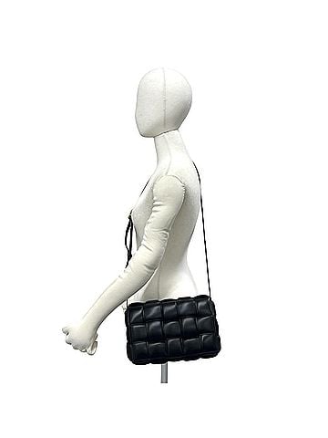 Bottega Veneta BOTTEGA VENETA Padded Cassette Leather Shoulder Bag Crossbody Black 21890 (view 2)